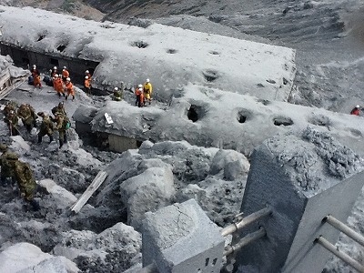 写真で見る 御嶽山噴火災害における救助活動状況 長野県