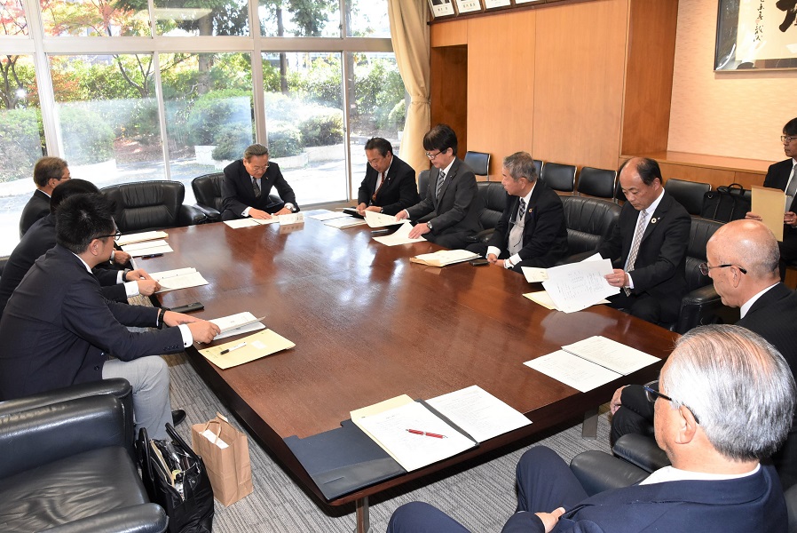 下伊那郡西部村議会議員会陳情2