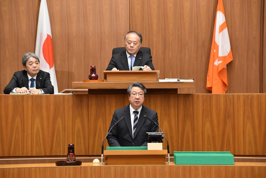250313正副議長就任2