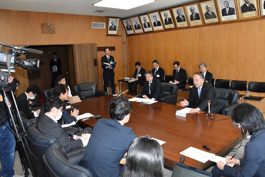 250313正副議長就任4