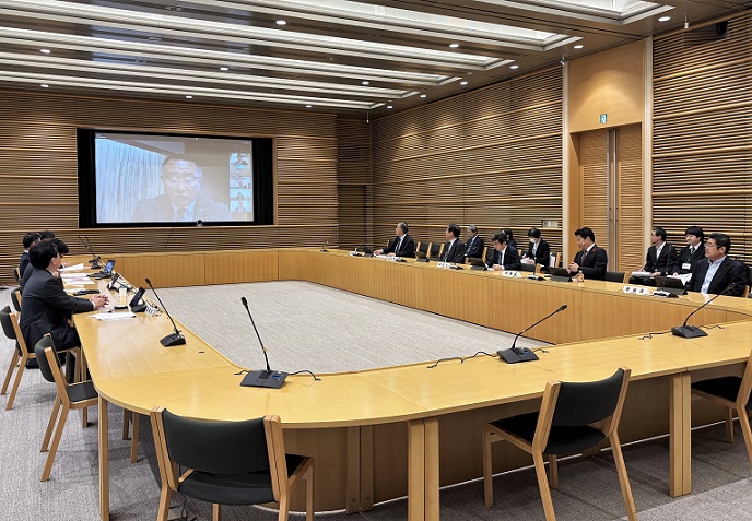 全国議長会各委員会2