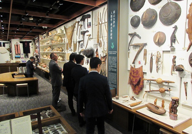 南山大学人類学博物館視察