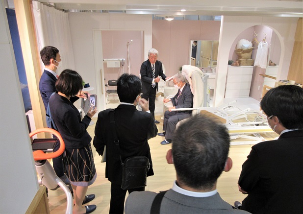 静岡がんセンター視察