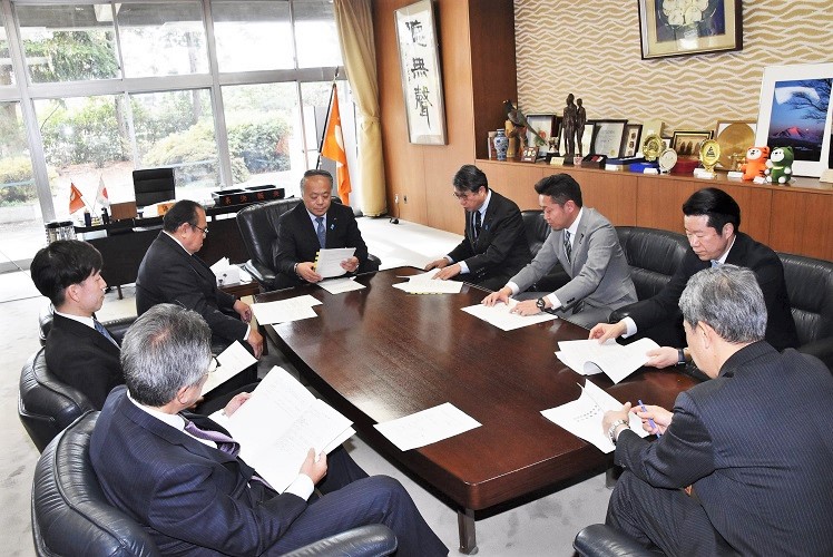 基本条例検証結果議長報告2