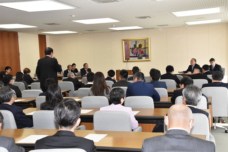 正副議長所信表明会3