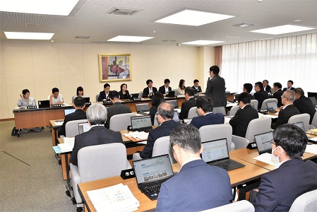第13回少子化・人口減少対策調査特別委員会1