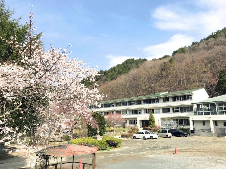 大日向小学校