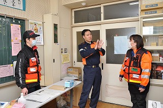 写真：石巻市へ派遣中の看護師を激励