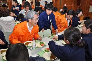 地産地消キャンペーン給食風景