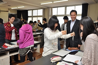 写真：屋代高校訪問の様子2