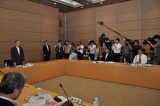 写真：会議の様子