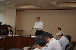 写真：本部会議の様子