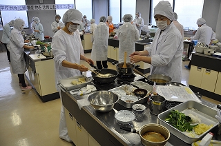 写真：調理の様子