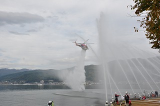 写真：市街地大規模火災消火訓練