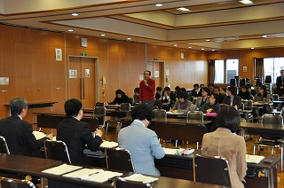 写真：意見聴取会の様子