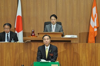 画像：県議会2月定例会が開会