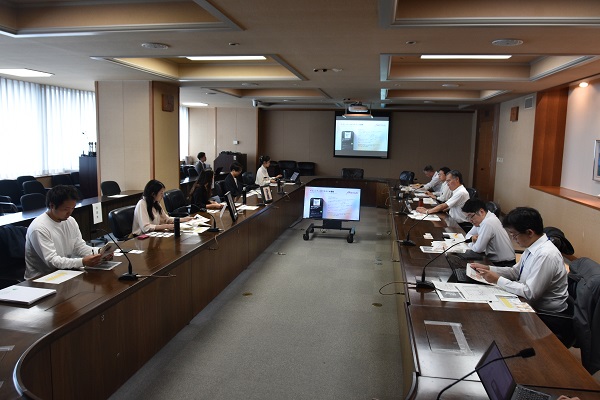 ティーミーティングの様子