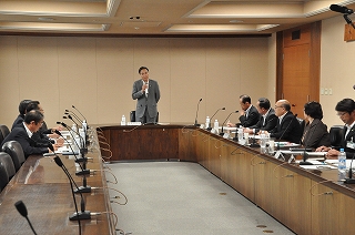 写真：人口定着・確かな暮らし実現会議の様子