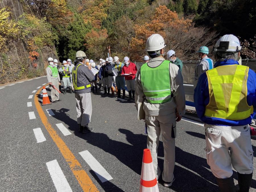 2021年11月5日国道158号狸平1号橋