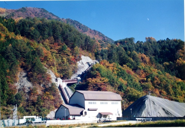 水路式発電所(大鹿発電所)