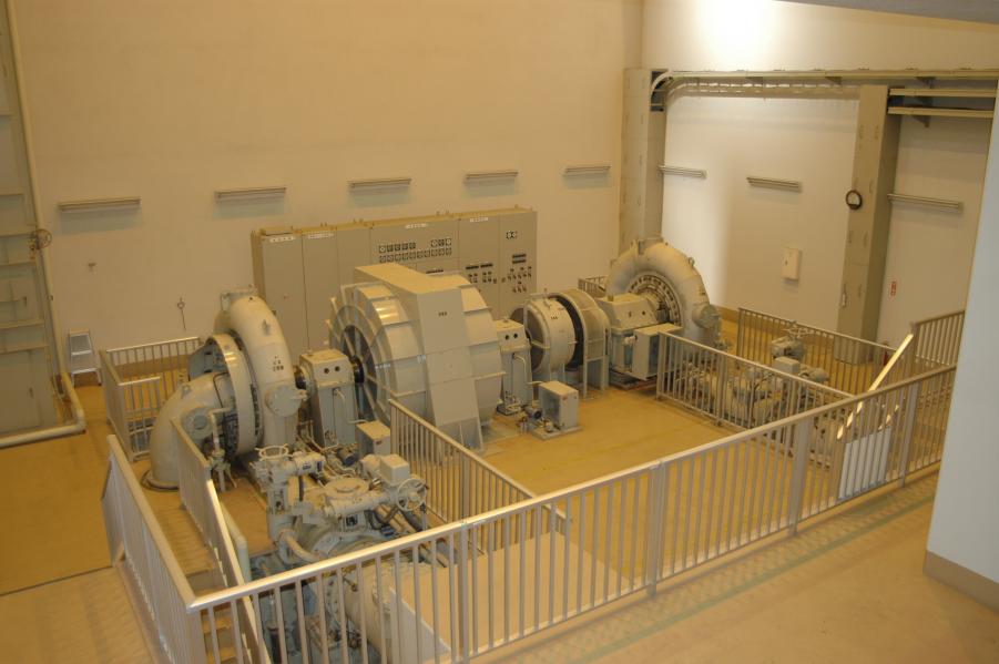奥木曽発電所内部