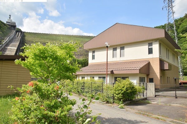 奥木曽発電所外部