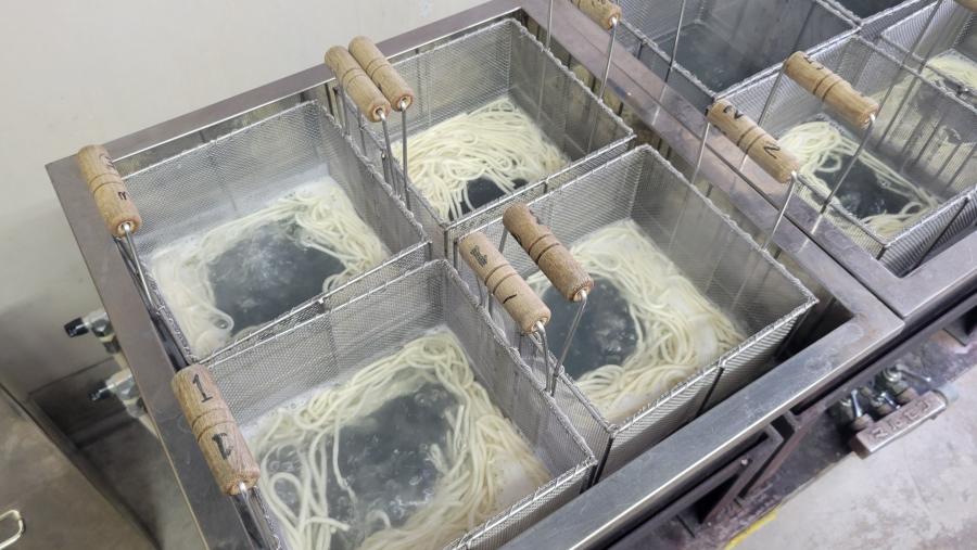 うどん茹で