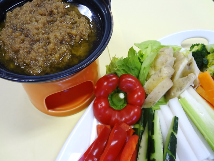 信州野菜とくるみ味噌のバーニャカウダ