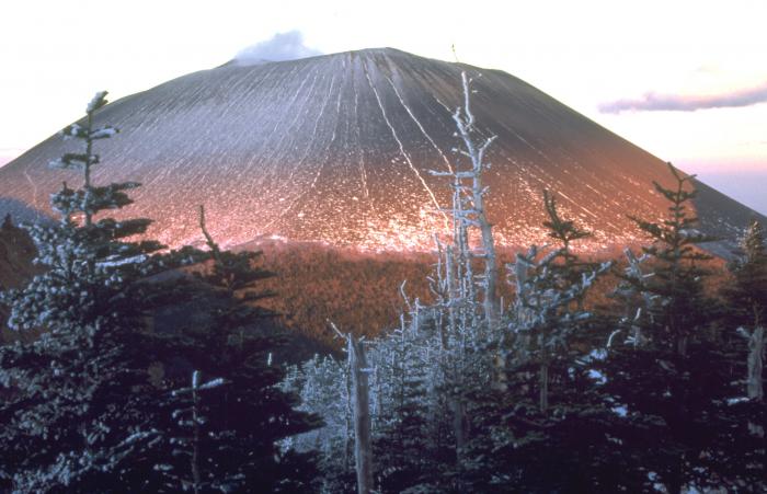 浅間山