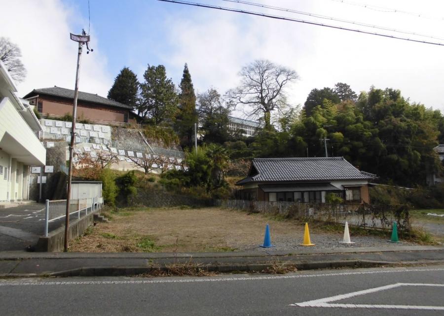 竜丘小学校校長住宅跡地